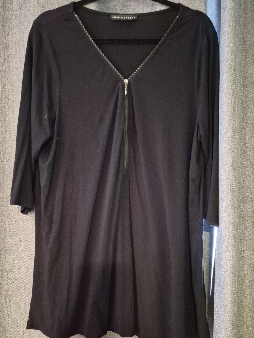 Love & Legend Black V-Neck Zip Tunic